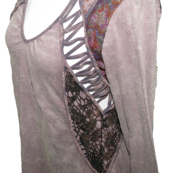 Gimmicks by BKE Boho Cutout/Slit Back Knit Top Size XS - Picture 6 of 7